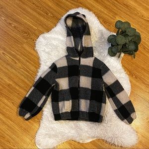 OLD NAVY kids Sherpa zip up!